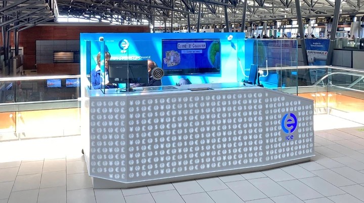 Ottawa Macdonald-Cartier International Airport (YOW)